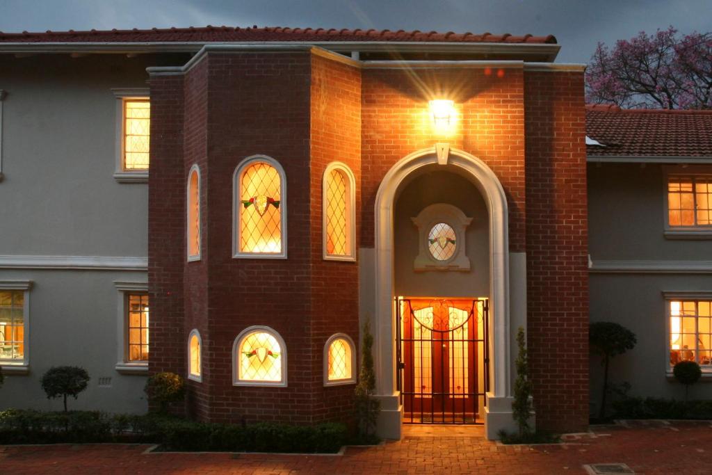 hotels with balcony in Pretoria