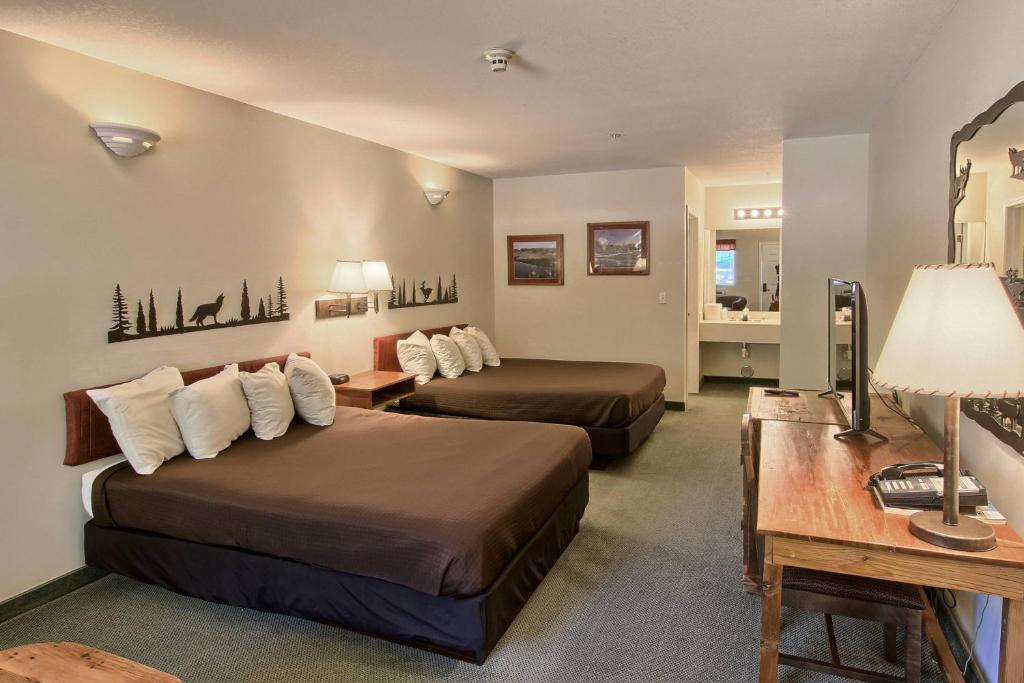 hotels with balcony in Rapid City