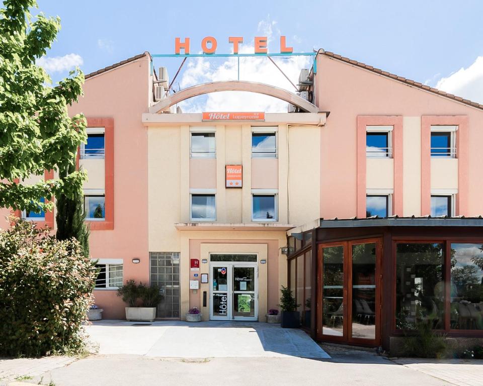 hotels with balcony in Montpellier