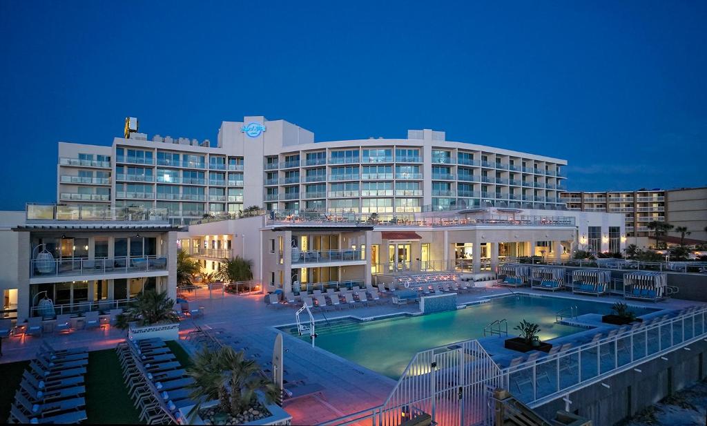 hotels with balcony in Daytona Beach