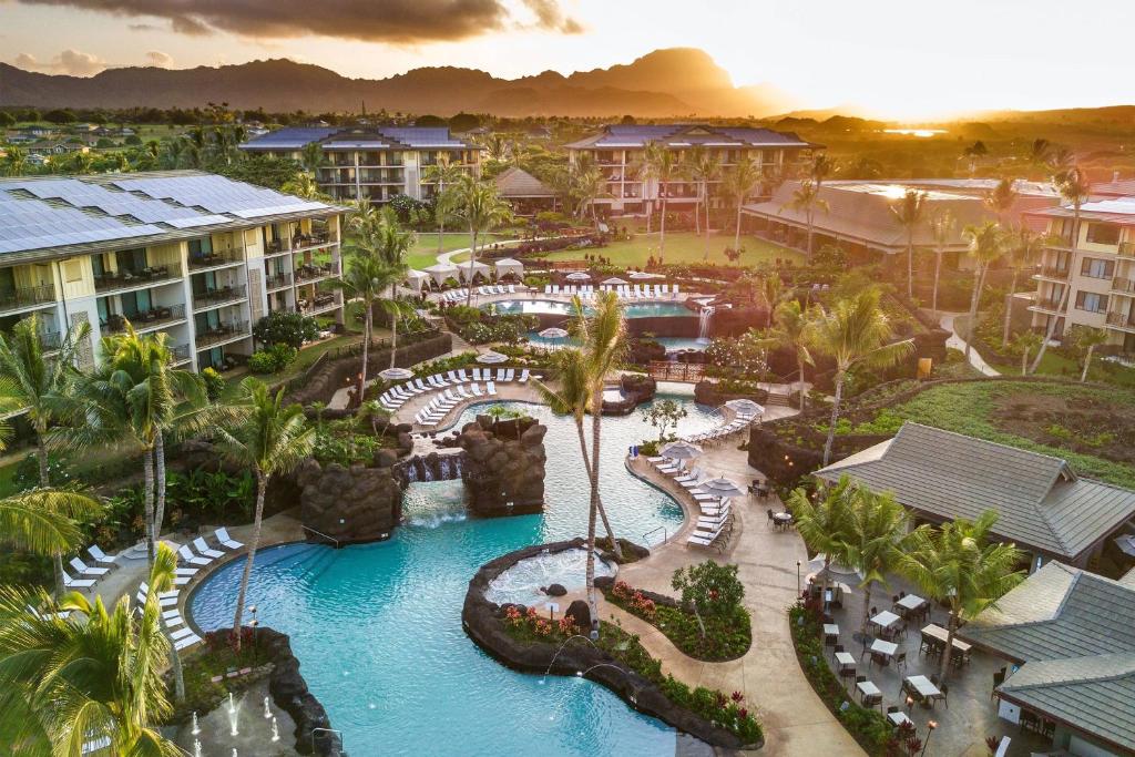 hotels with balcony in Kauai