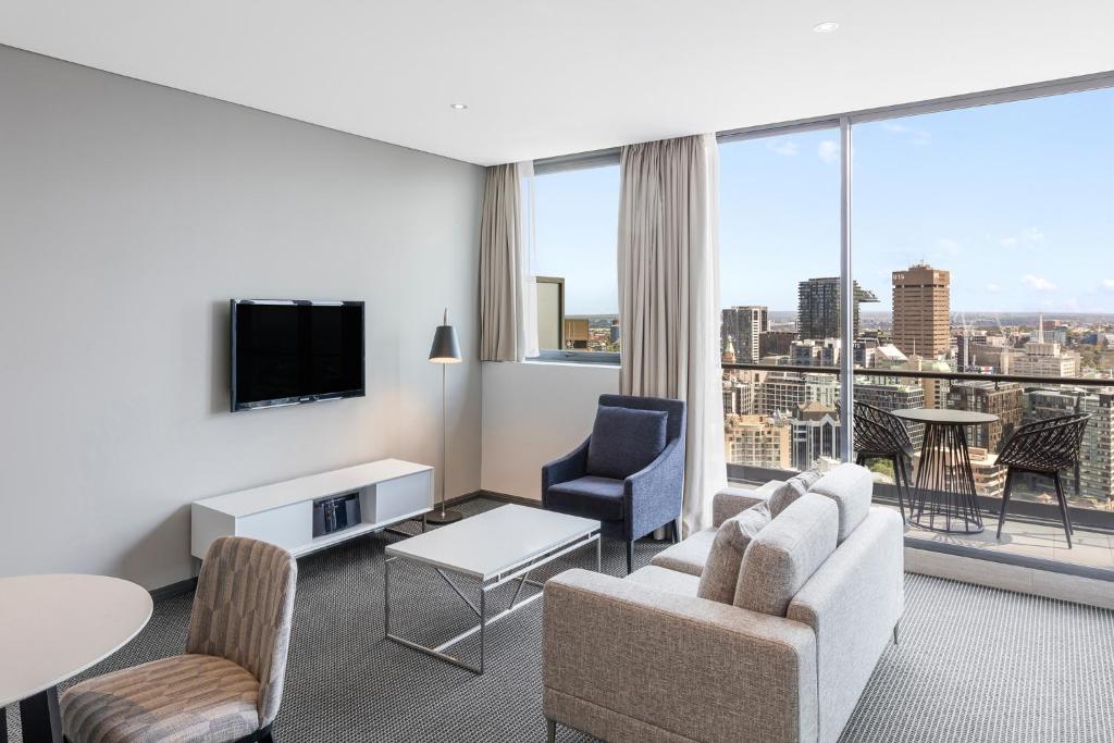 hotels with balcony in Sydney Pyrmont