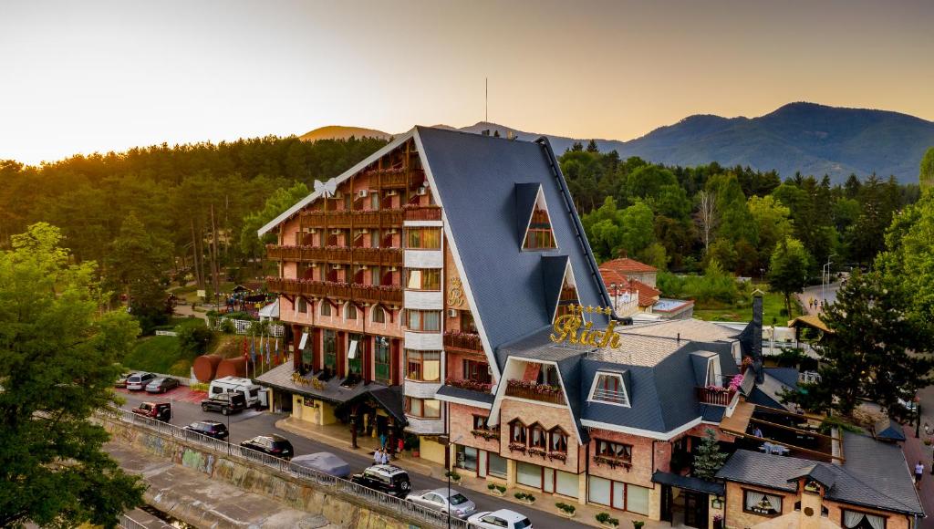 hotels with balcony in Velingrad