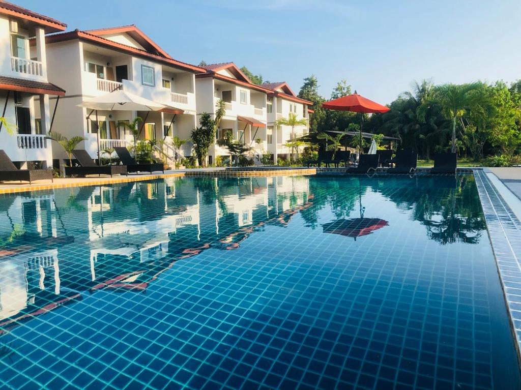 hotels with balcony in Mai Khao Beach