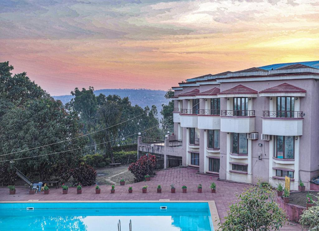 hotels with balcony in Panchgani