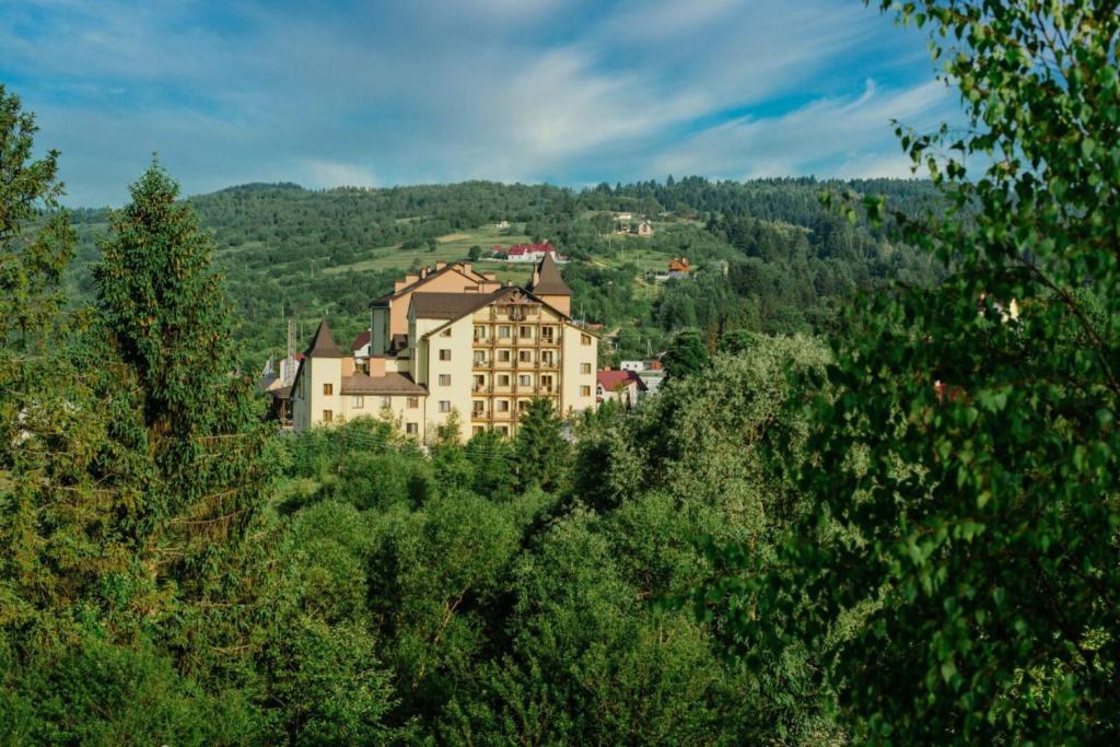 hotels with balcony in Skhidnitsa