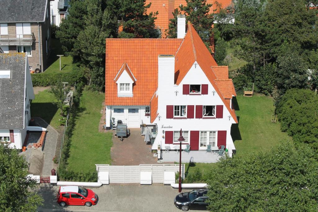 hotels with balcony in De Haan