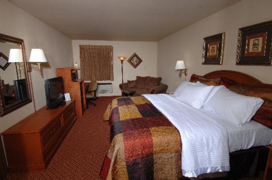 hotels with balcony in Branson