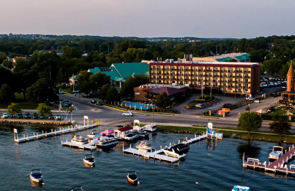 hotels with balcony in Lake Geneva