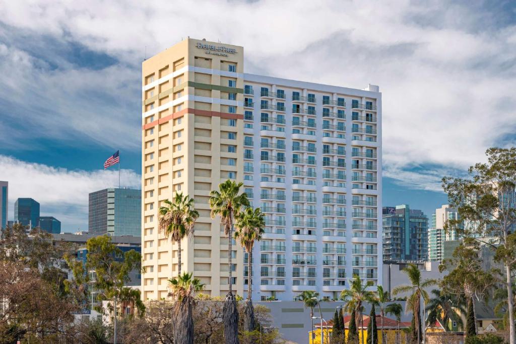 hotels with balcony in San Diego Balboa Park