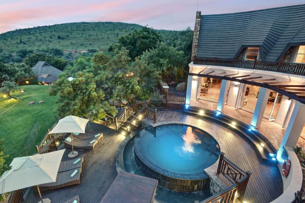 hotels with balcony in Magaliesburg