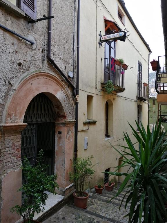 hotels with balcony in Cosenza