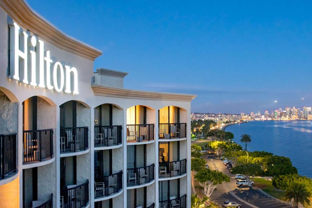 hotels with balcony in San Diego Uss Midway Museum