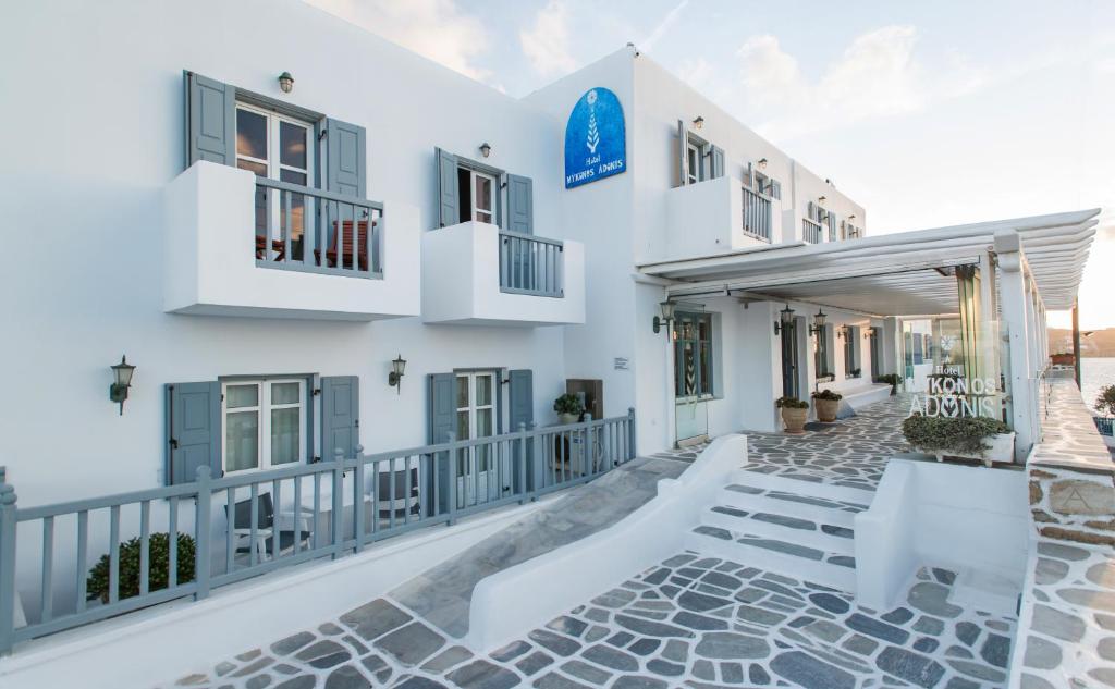 hotels with balcony in Mykonos