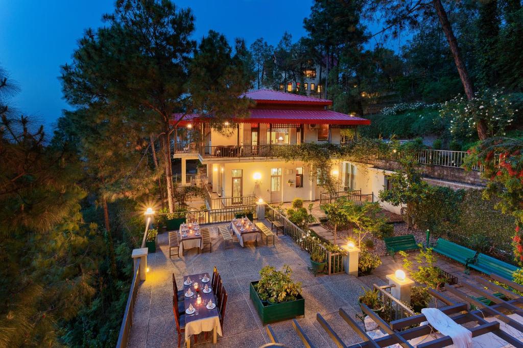 hotels with balcony in Kasauli