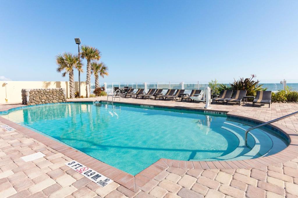 hotels with balcony in Daytona Beach