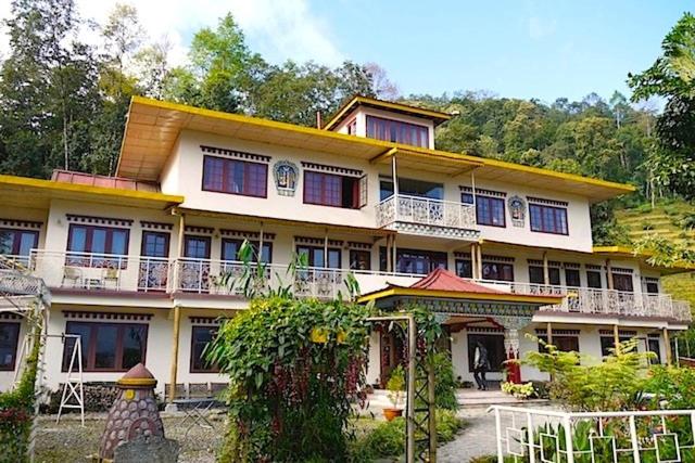 hotels with balcony in Gangtok Flower Exhibition Centre   Ridge Park