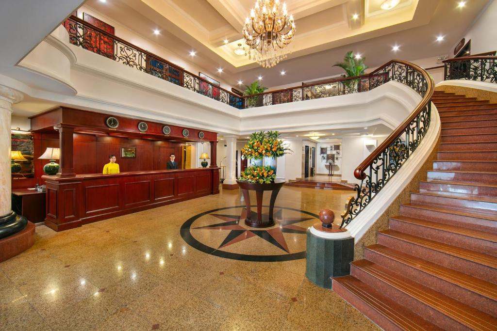 hotels with balcony in Hai Phong