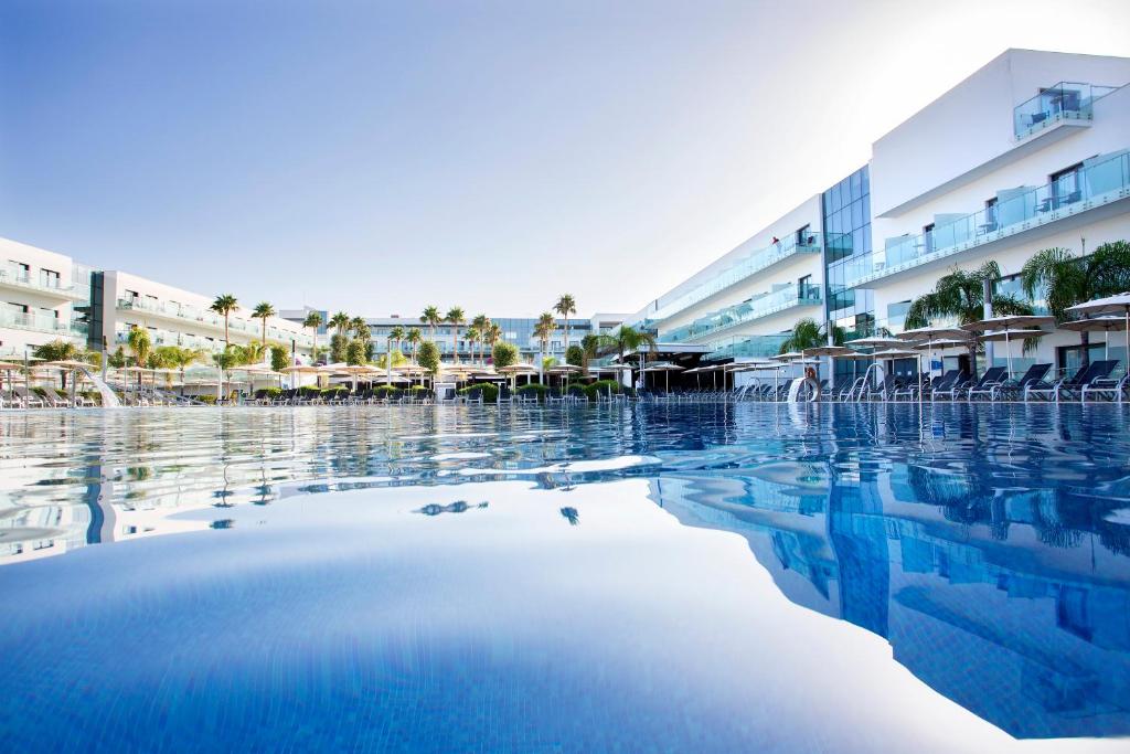 hotels with balcony in Conil De La Frontera