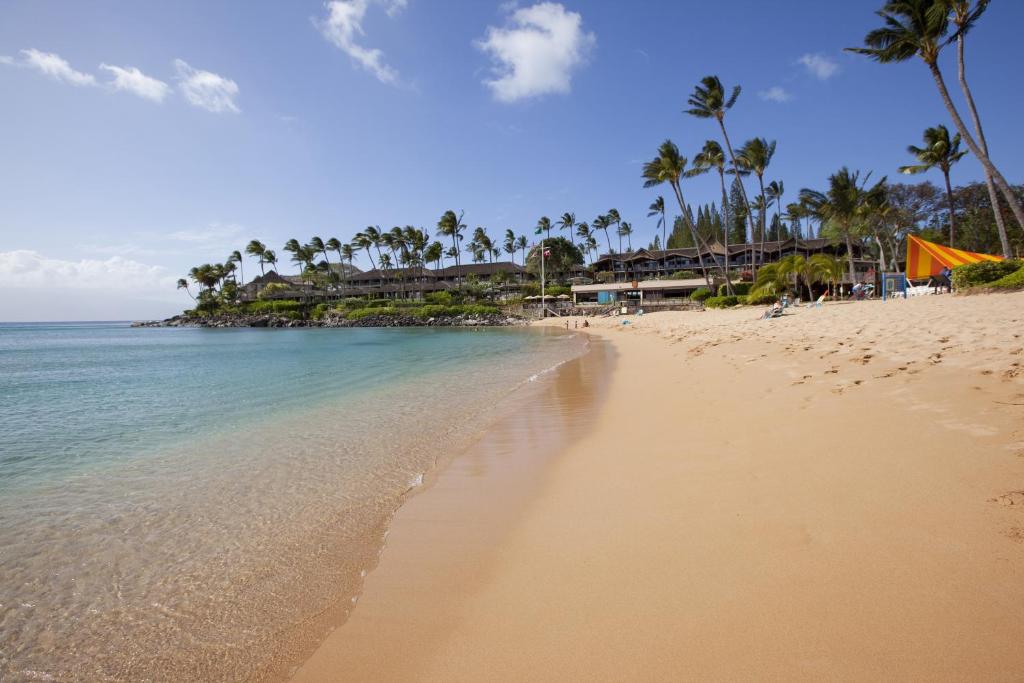 hotels with balcony in Lahaina