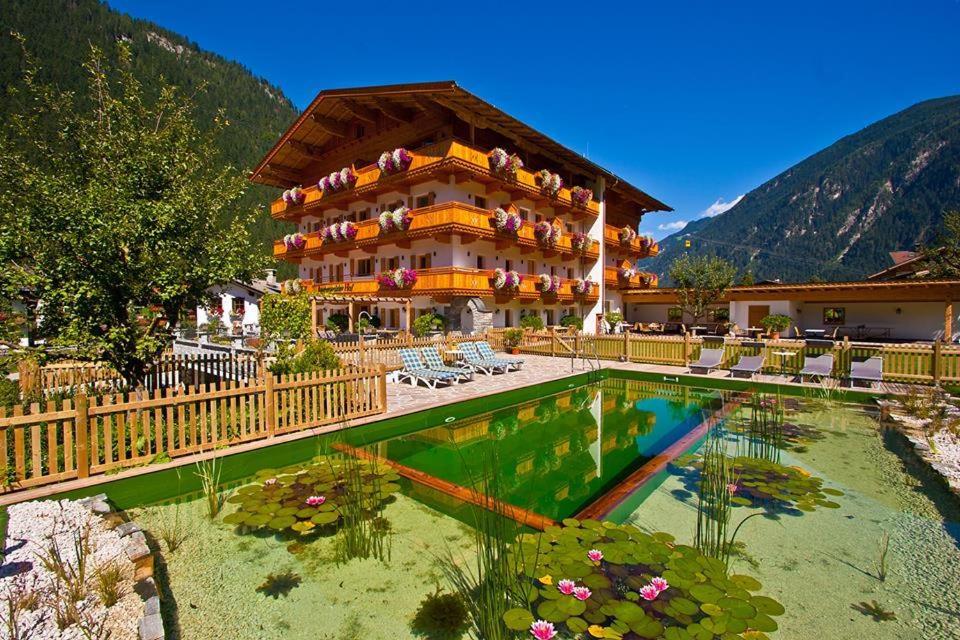 hotels with balcony in Mayrhofen