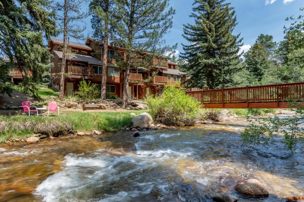 hotels with balcony in Rocky Mountain National Park