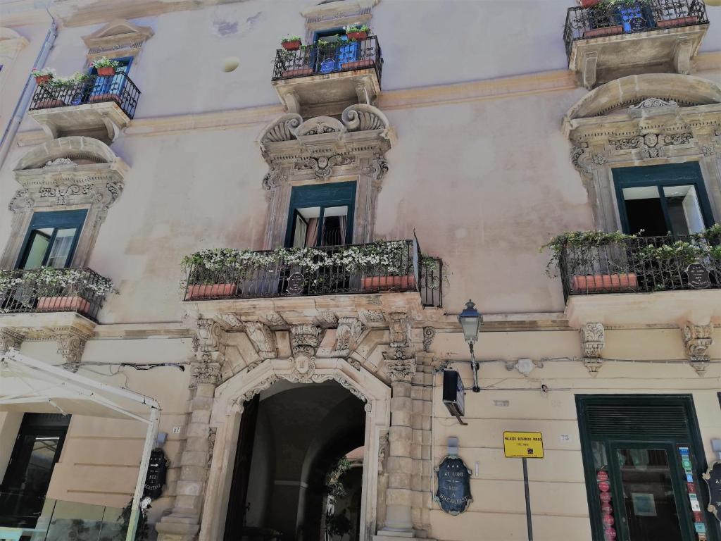 hotels with balcony in Trapani