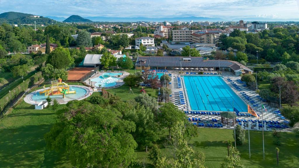 hotels with balcony in Montegrotto Terme