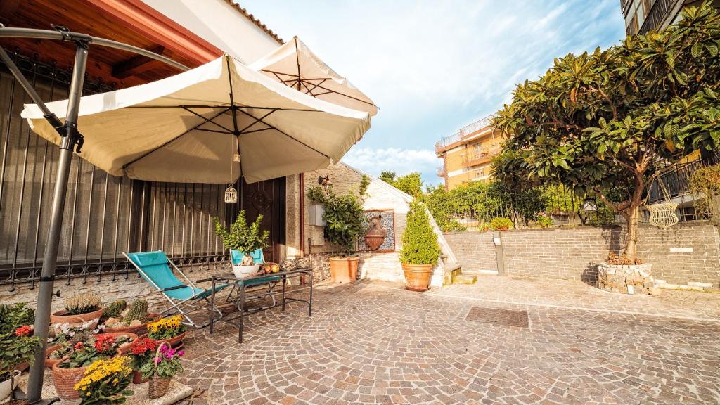 hotels with balcony in Pompei Forum At Pompeii