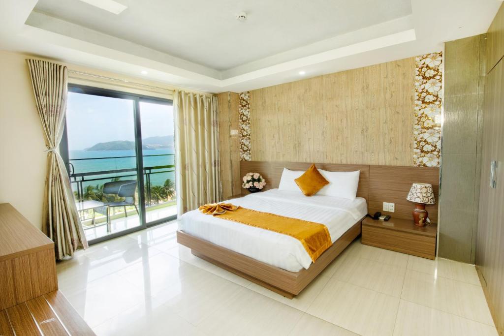 hotels with balcony in Nha Trang