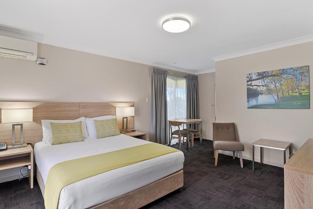 hotels with balcony in Wagga Wagga