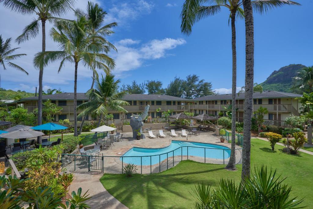 hotels with balcony in Kauai