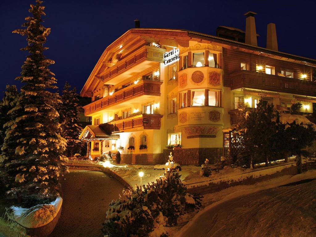 hotels with balcony in Selva Di Val Gardena