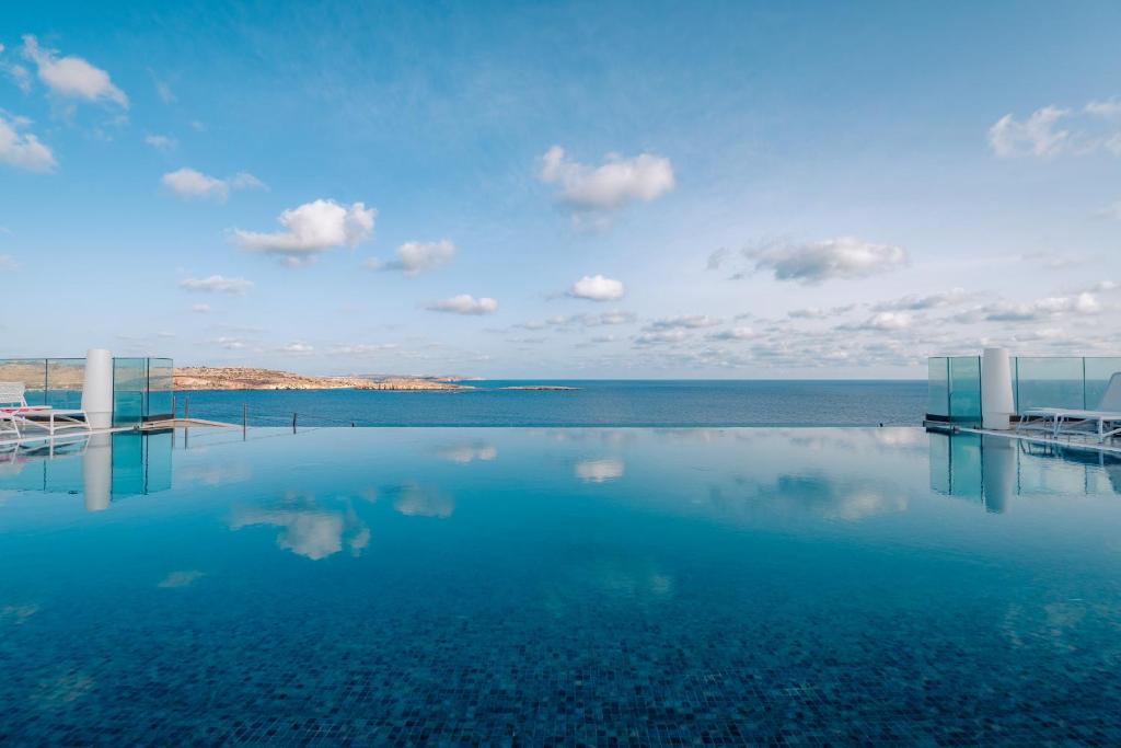 hotels with balcony in St Pauls Bay