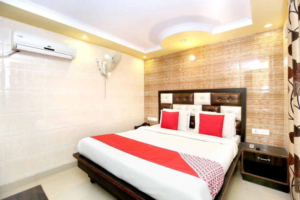 hotels with balcony in Chandigarh India