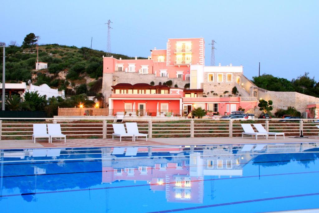 hotels with balcony in Vieste