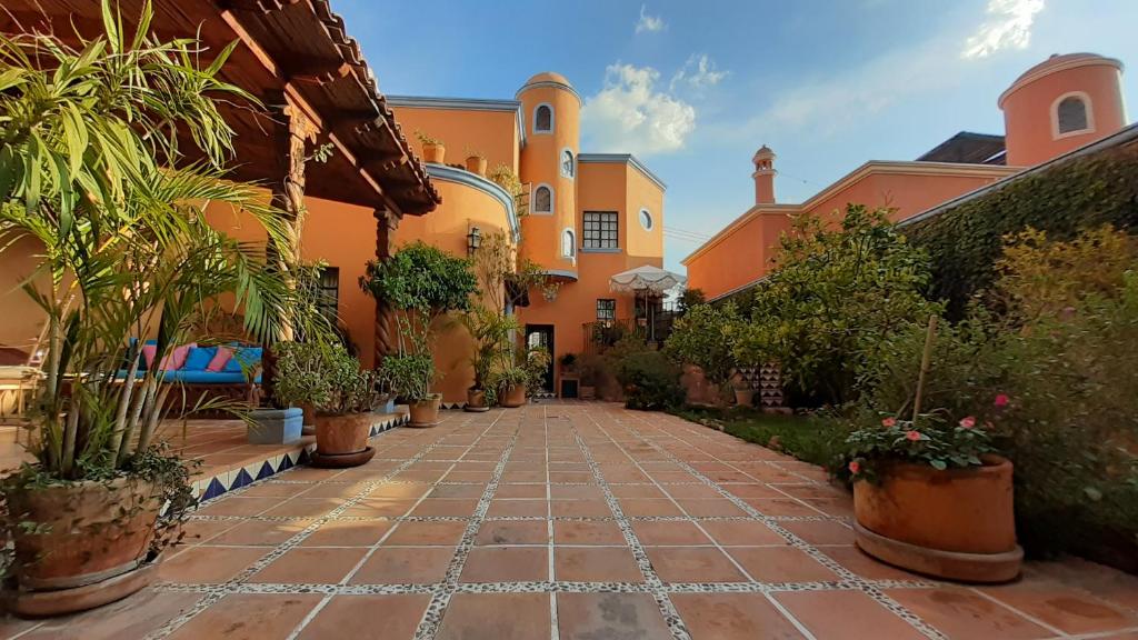 hotels with balcony in San Miguel De Allende