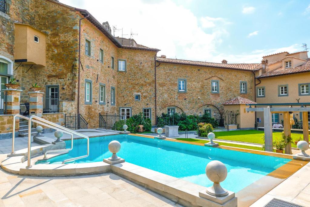 hotels with balcony in Cortona