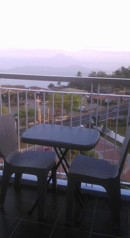 hotels with balcony in Tagaytay Sky Ranch Tagaytay