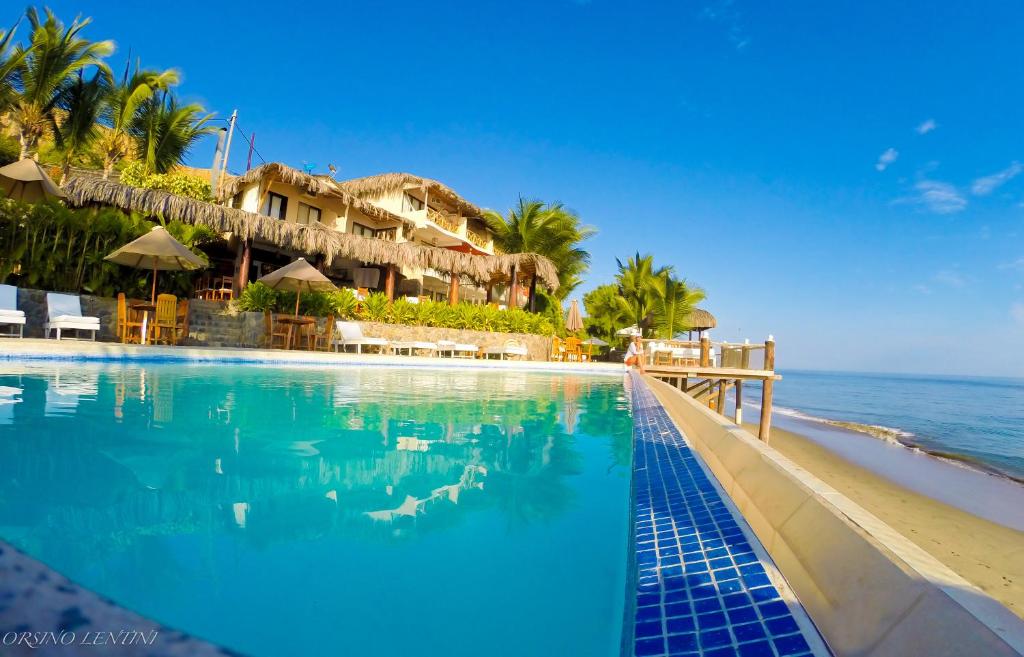 hotels with balcony in Mancora