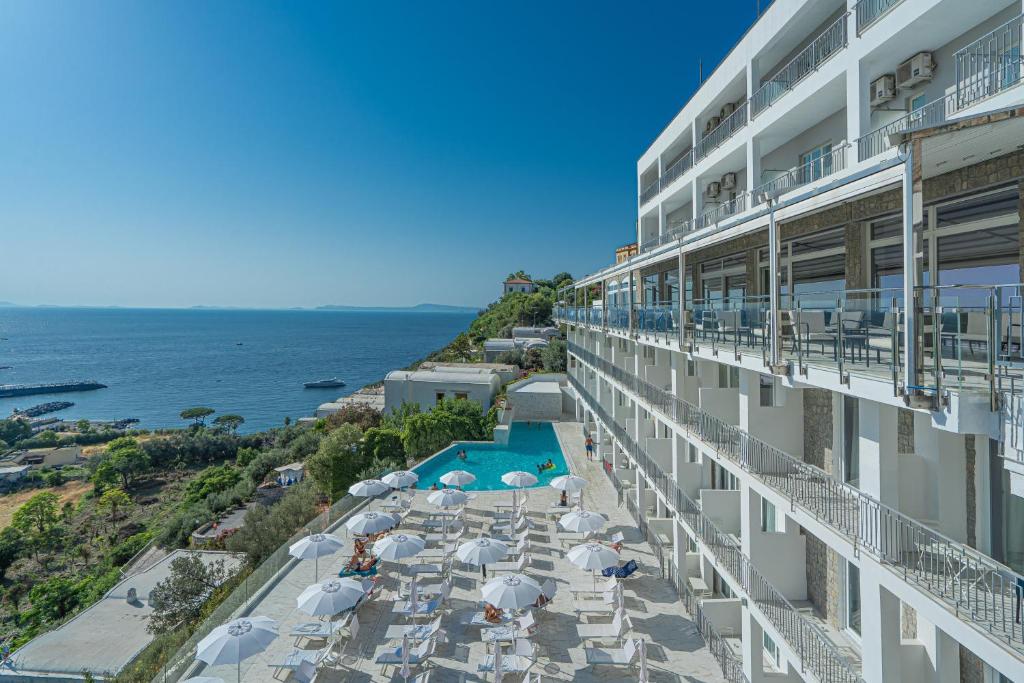 hotels with balcony in Vico Equense