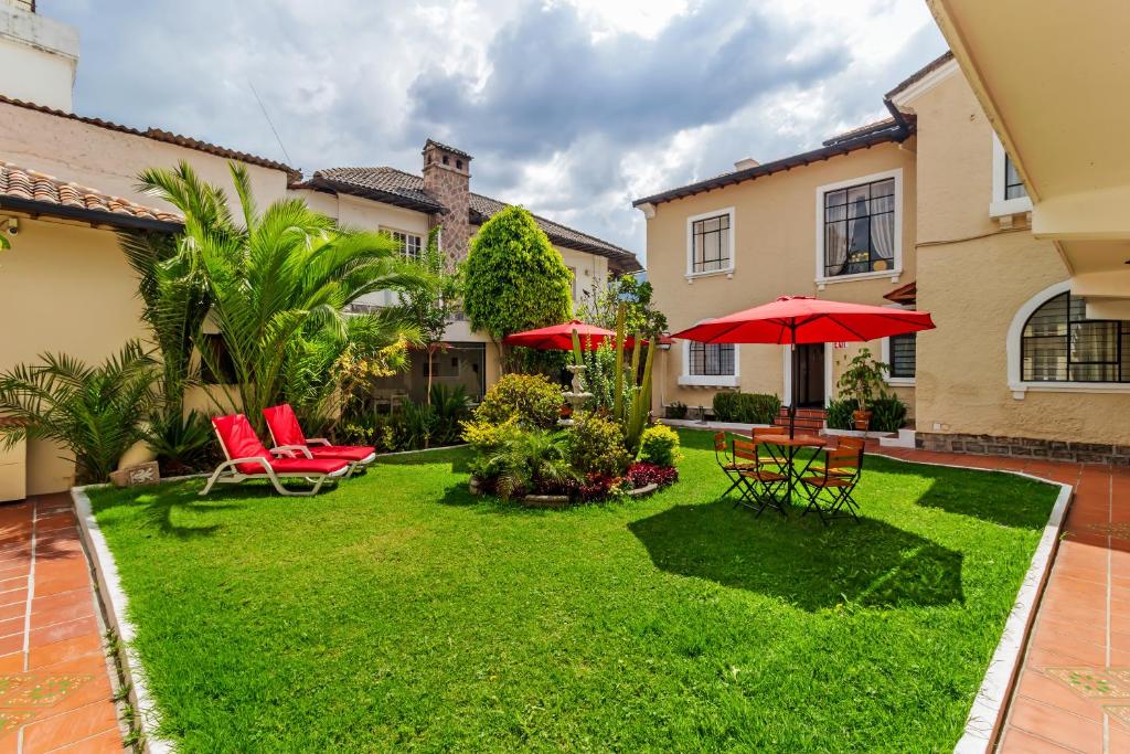 hotels with balcony in Quito