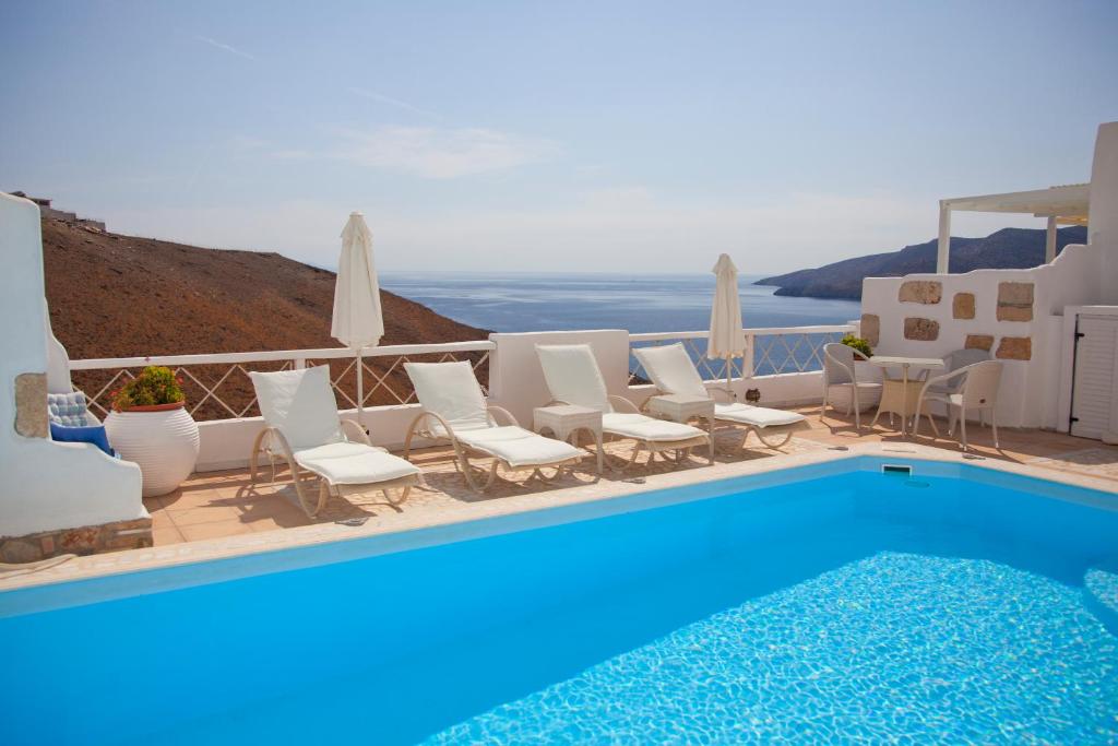 hotels with balcony in Astypalaia