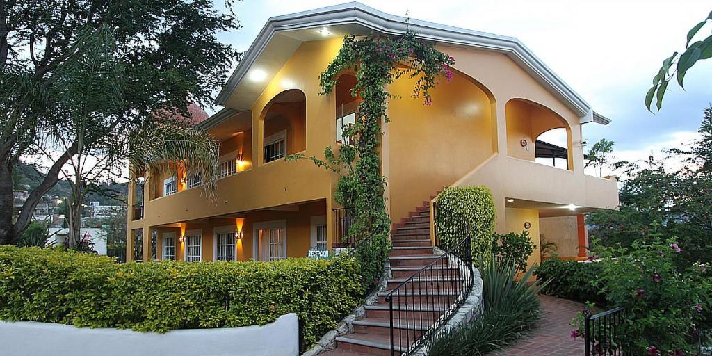 hotels with balcony in Oaxaca De Juarez Jardin Etnobotanico De Oaxaca