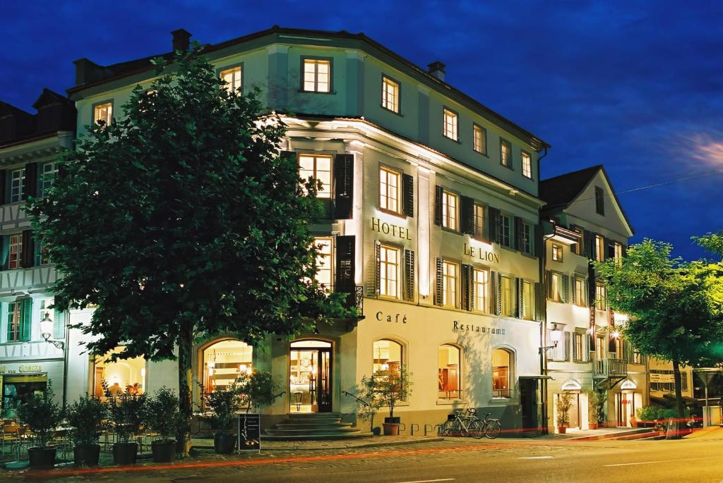 hotels with balcony in Stgallen