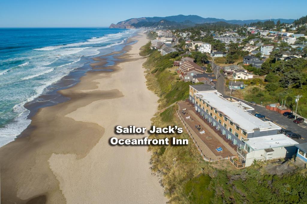 hotels with balcony in Lincoln City