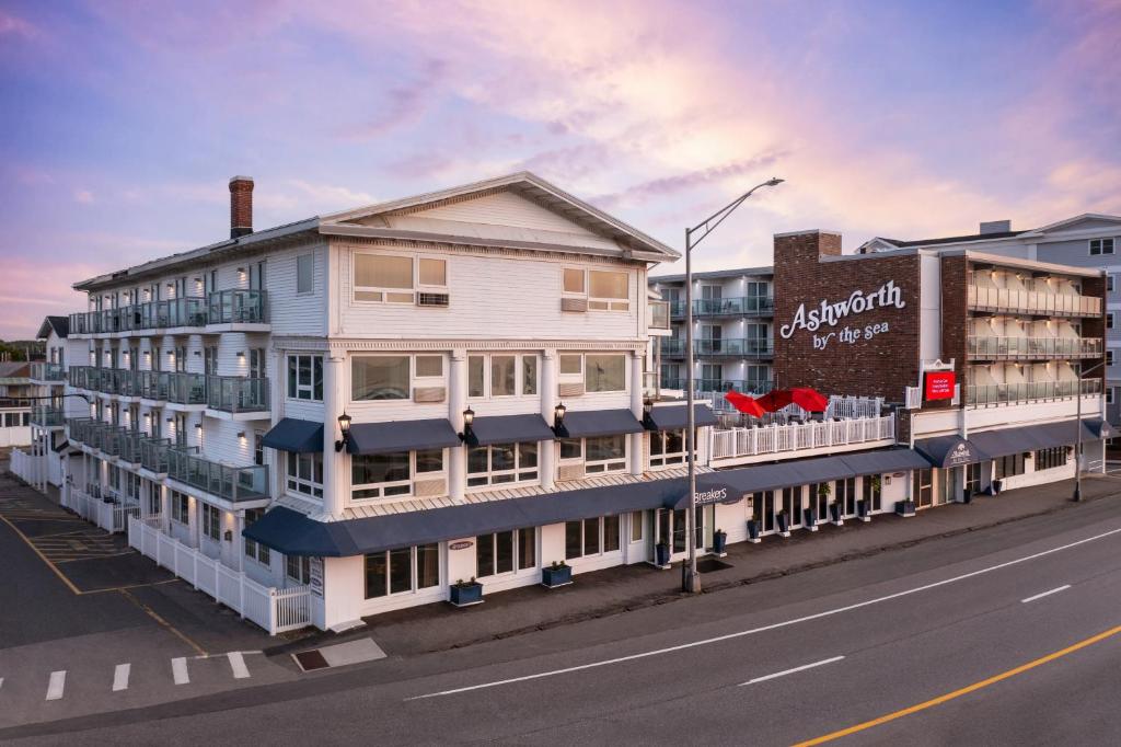 hotels with balcony in Hampton Beach Hampton Beach