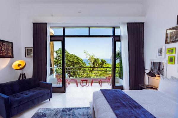 hotels with balcony in Port Antonio