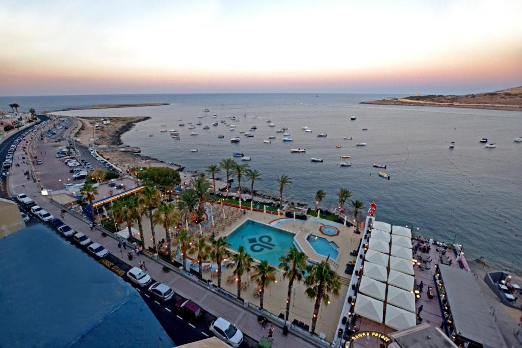 hotels with balcony in St Pauls Bay