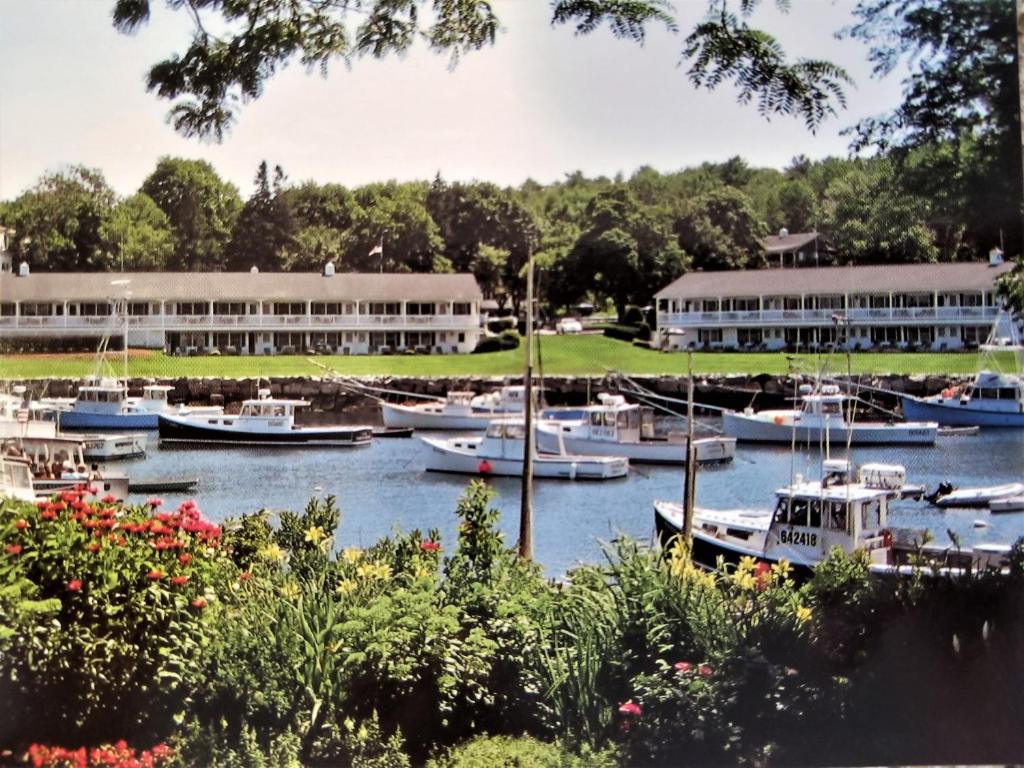 hotels with balcony in Ogunquit